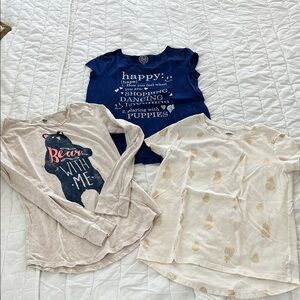 💚BUY 3 for $15💚 Mixed Old Navy/SO Kids Graphic Tees -Navy Beige Cream sz 10-14